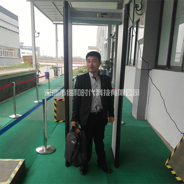 崇州君健塑膠采購維和時(shí)代科技7臺(tái)METOR6S進(jìn)口安檢門[圖]