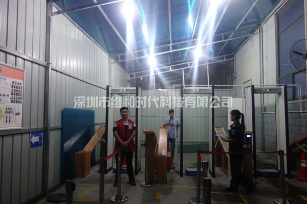 中共河南鴻昌電子支部委員會(huì)采購(gòu)7臺(tái)METOR6S進(jìn)口安檢門保安全[圖文]