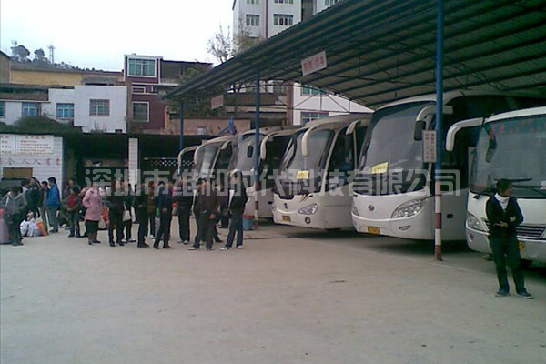 貴州望謨縣汽車客運(yùn)站2臺(tái)SD-200S安檢門加強(qiáng)節(jié)假日安全檢測(cè)[圖文]