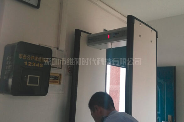 淮安市政府辦公樓使用METOR6S安檢門圖