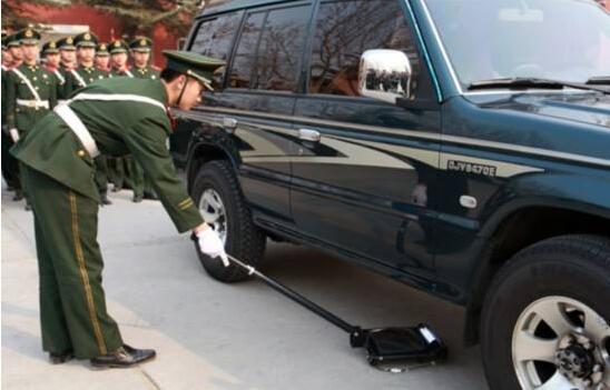 車底檢查鏡和車輛底盤檢查系統(tǒng)一樣嗎？