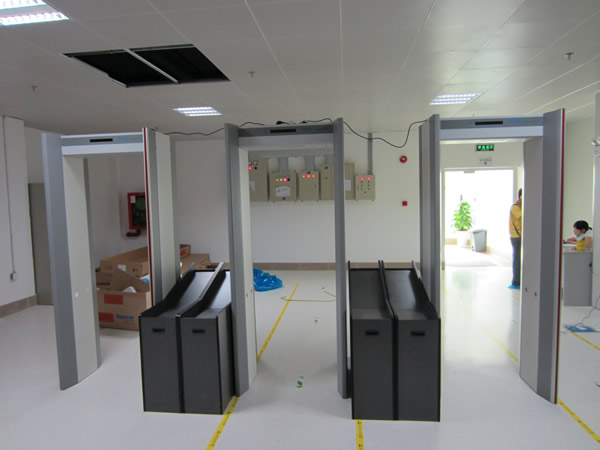 金屬安檢門對機(jī)場安檢的重要性解析