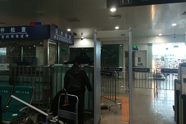 金屬探測安檢門市場價格是多少錢一臺？-3.jpg