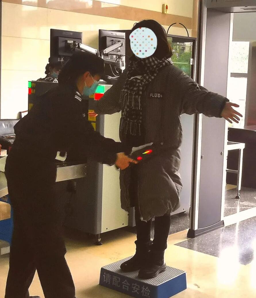 法院安檢為啥那么嚴(yán)？看完這幾張圖你就全明白了
